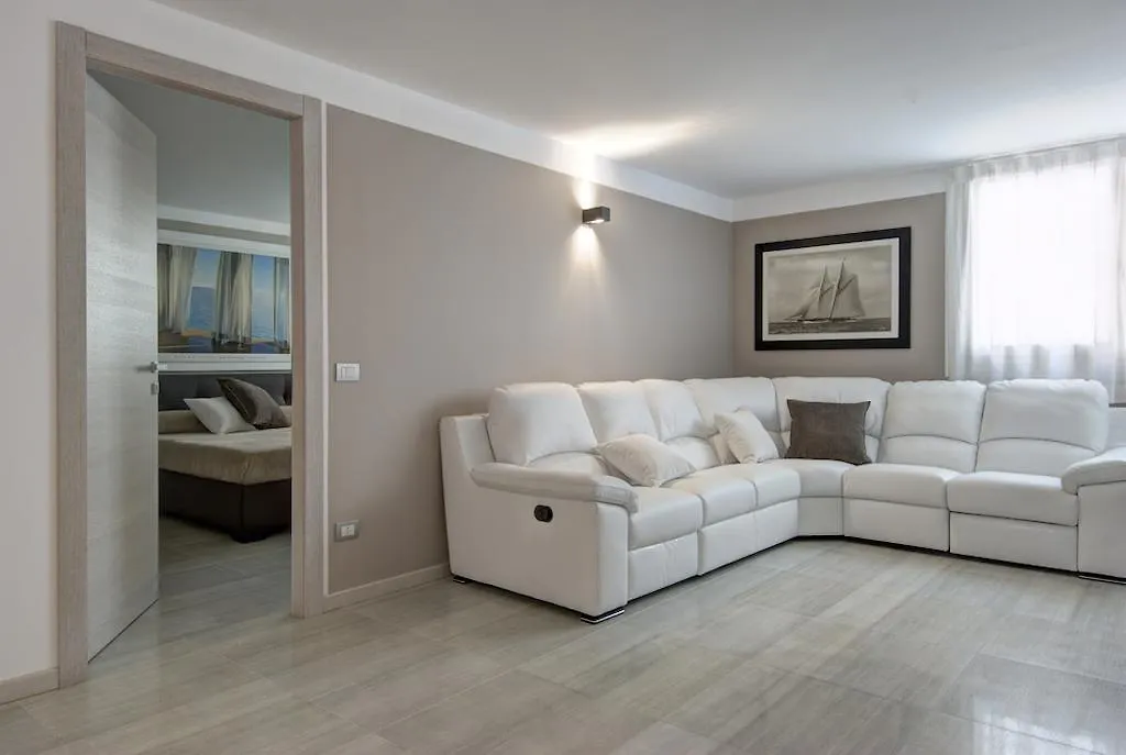 Sirmione Halldis Apartments 0*,  Italy