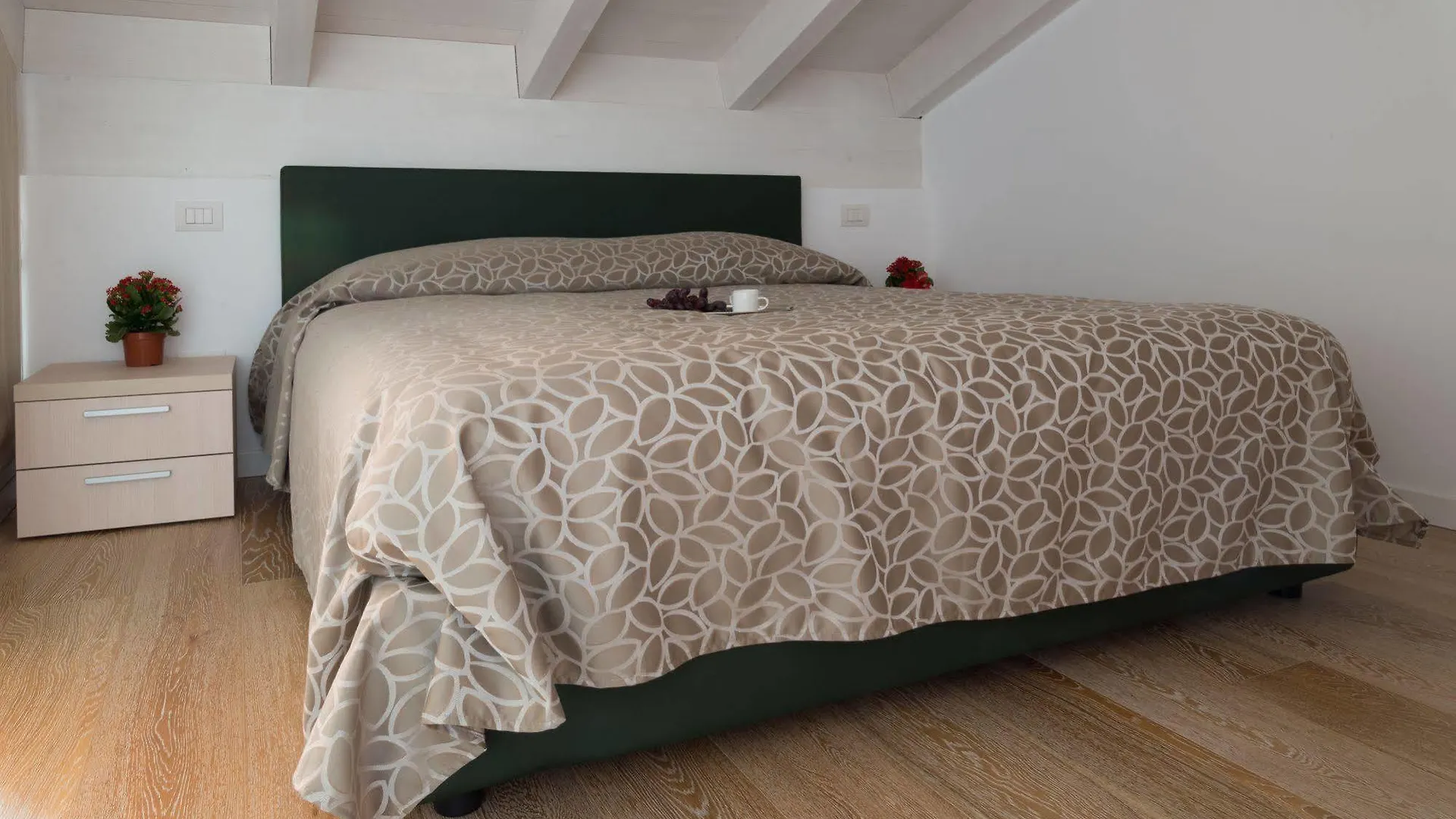 Sirmione Halldis Apartments 0*,  Italy