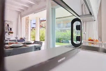 Sirmione Halldis Apartments