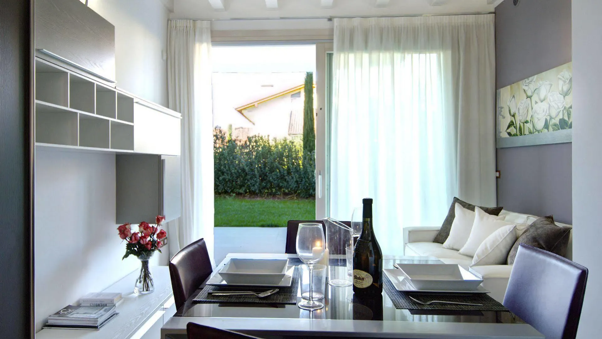 Sirmione Halldis Apartments